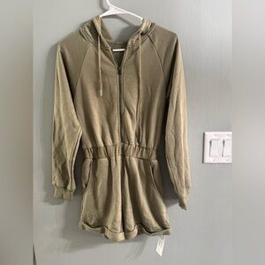 Cupshe Khaki Hooded Jumpsuit